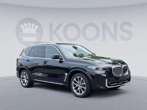 Used 2024 BMW X5 xDrive40i AWD/4WD image 2