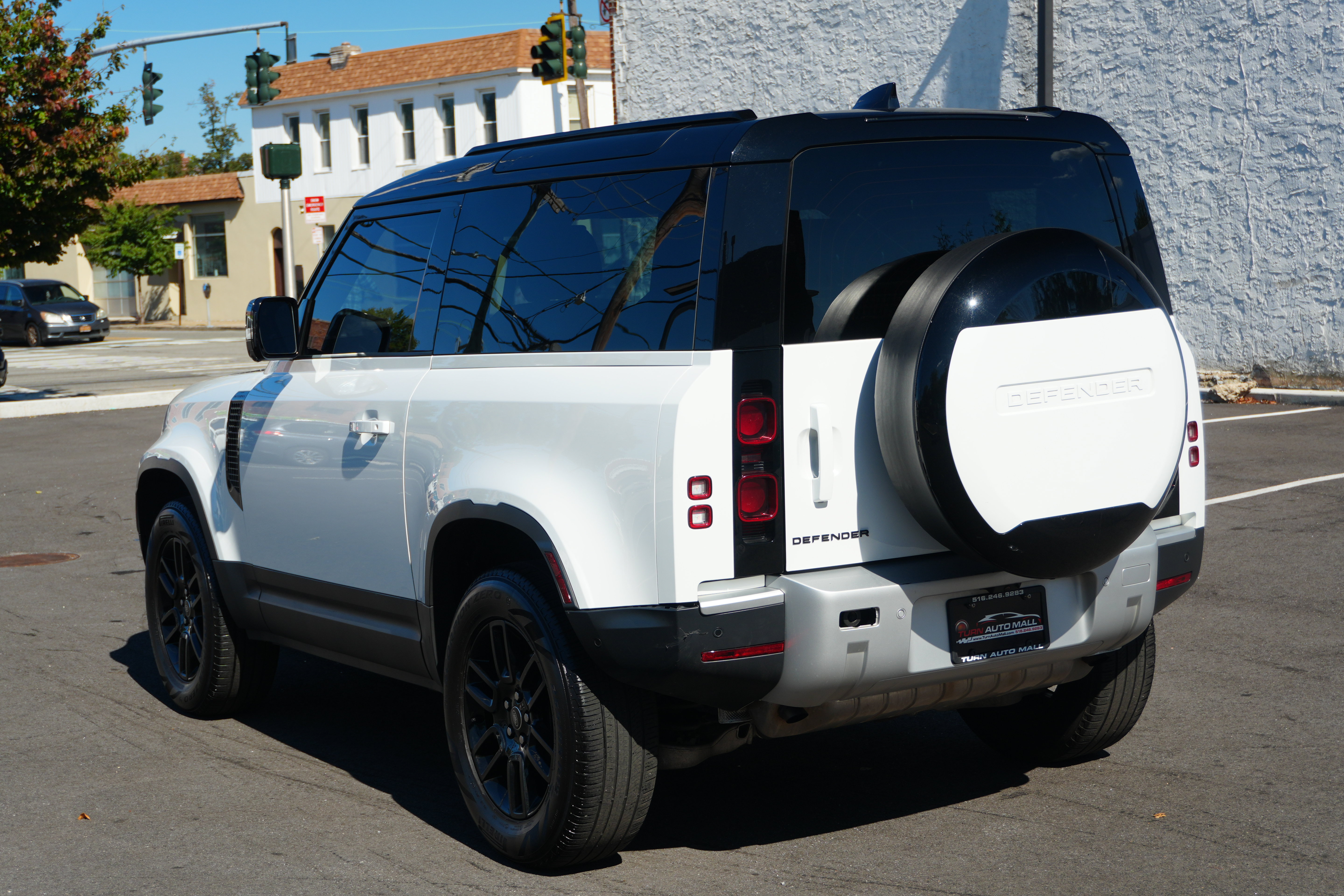 Used 2023 Land Rover Defender 90 S AWD/4WD image 3