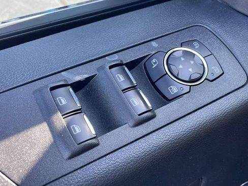 Used 2020 Ford F150 Platinum w/ Equipment Group 701A Luxury AWD/4WD image 15