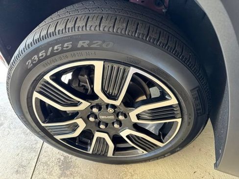 Used 2021 GMC Acadia SLT w/ Elevation Edition AWD/4WD image 33