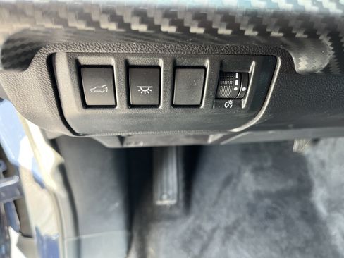 Used 2025 Subaru Ascent Premium AWD/4WD image 18