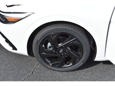 New 2026 Hyundai Elantra SEL Sport Premium image 8