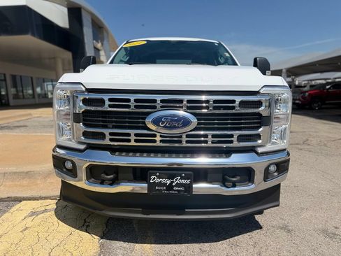 Used 2024 Ford F250 XLT w/ FX4 Off-Road Package AWD/4WD image 2