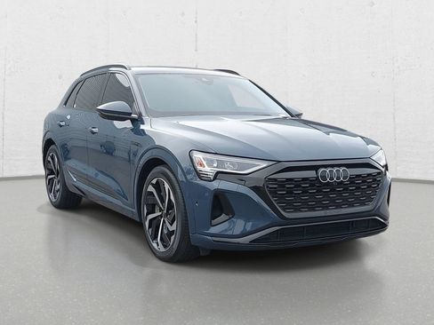 Used 2024 Audi Q8 e-tron Premium Plus w/ Premium Plus Package AWD/4WD image 3