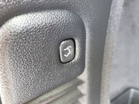 Used 2024 Dodge Durango GT image 31