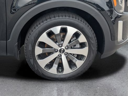 Used 2021 Kia Telluride EX w/ EX Premium Package image 6