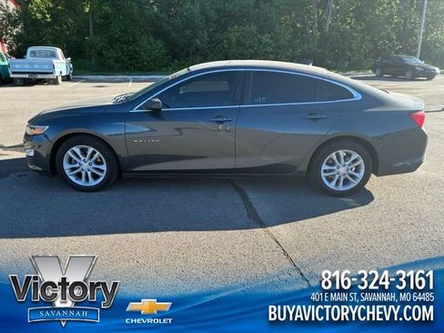 Used 2020 Chevrolet Malibu LS FWD image 1