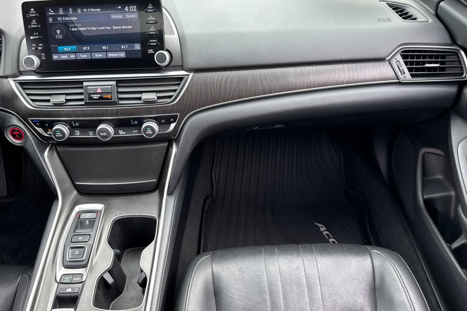 Used 2022 Honda Accord Touring image 30