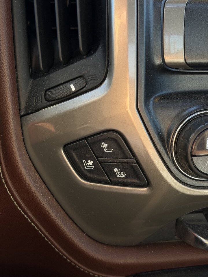 Used 2016 Chevrolet Silverado 3500 High Country w/ Duramax Plus Package AWD/4WD image 18