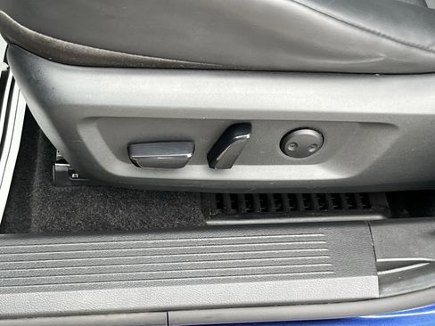 Used 2023 Nissan Rogue SV w/ SV Premium B Package image 15