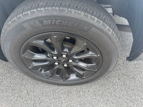 Used 2024 Ford Maverick Lariat w/ Black Appearance Package AWD/4WD image 7