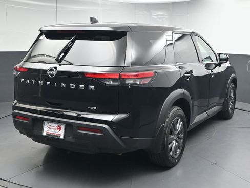 Certified 2024 Nissan Pathfinder S image 8