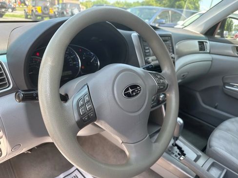 Used 2010 Subaru Forester 2.5X Premium image 16