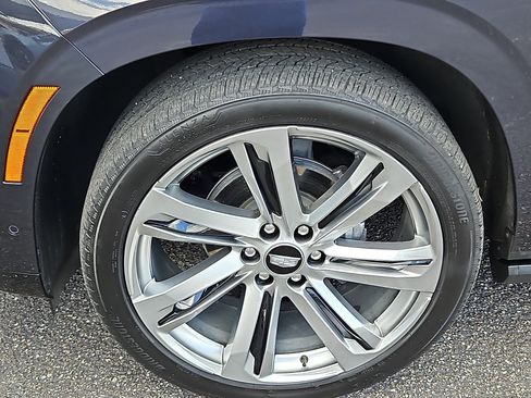 Certified 2025 Cadillac Escalade Sport Platinum w/ LPO, Floor Liner Package AWD/4WD image 6
