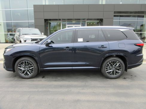 New 2026 Lexus TX 350 AWD image 3