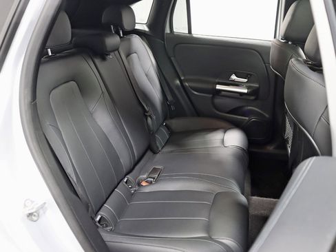 Used 2022 Mercedes-Benz GLA 250 4MATIC w/ Premium Package Lite image 34