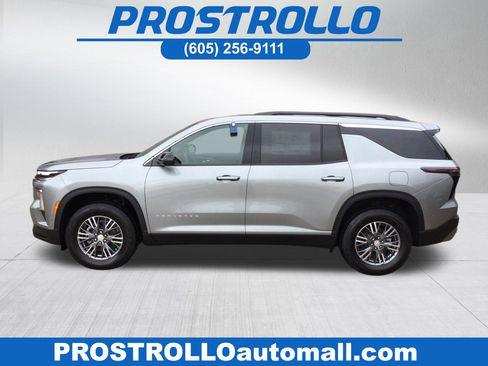 New 2026 Chevrolet Traverse LT w/ Enhanced Driving Package image 1