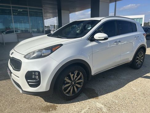 Used 2018 Kia Sportage EX w/ EX Sport Appearance Package image 13