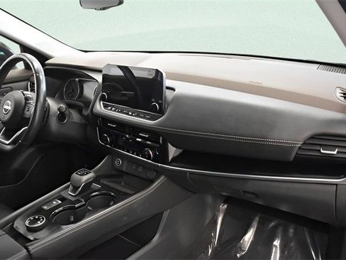 Used 2023 Nissan Rogue SL w/ SL Premium Package image 20