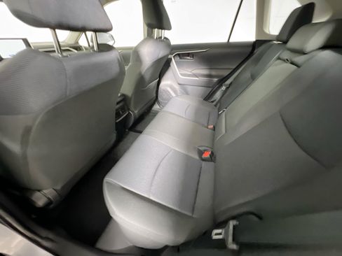 Used 2025 Toyota RAV4 LE AWD/4WD image 28