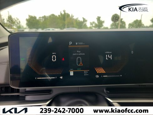 New 2026 Kia Carnival EX FWD image 31
