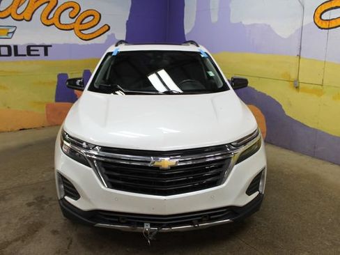 Used 2022 Chevrolet Equinox LT FWD image 3