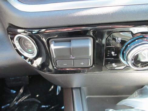 New 2026 GMC Sierra 1500 SLT w/ SLT Premium Plus Package image 20