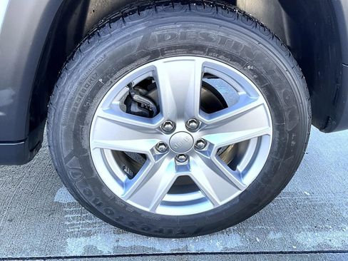 Used 2022 Jeep Compass Latitude image 24