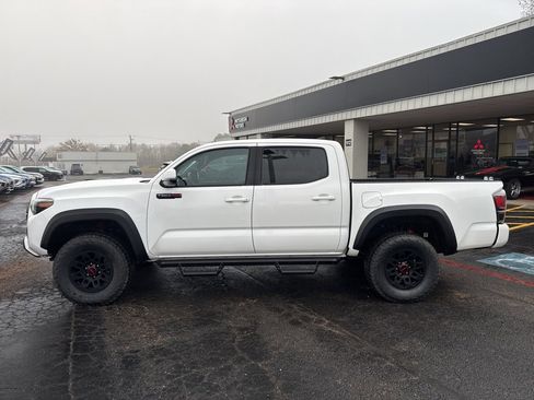 Used 2019 Toyota Tacoma TRD Pro image 9