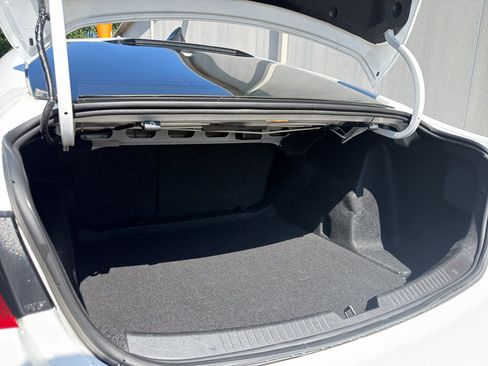 Used 2023 Chevrolet Malibu LS FWD image 15