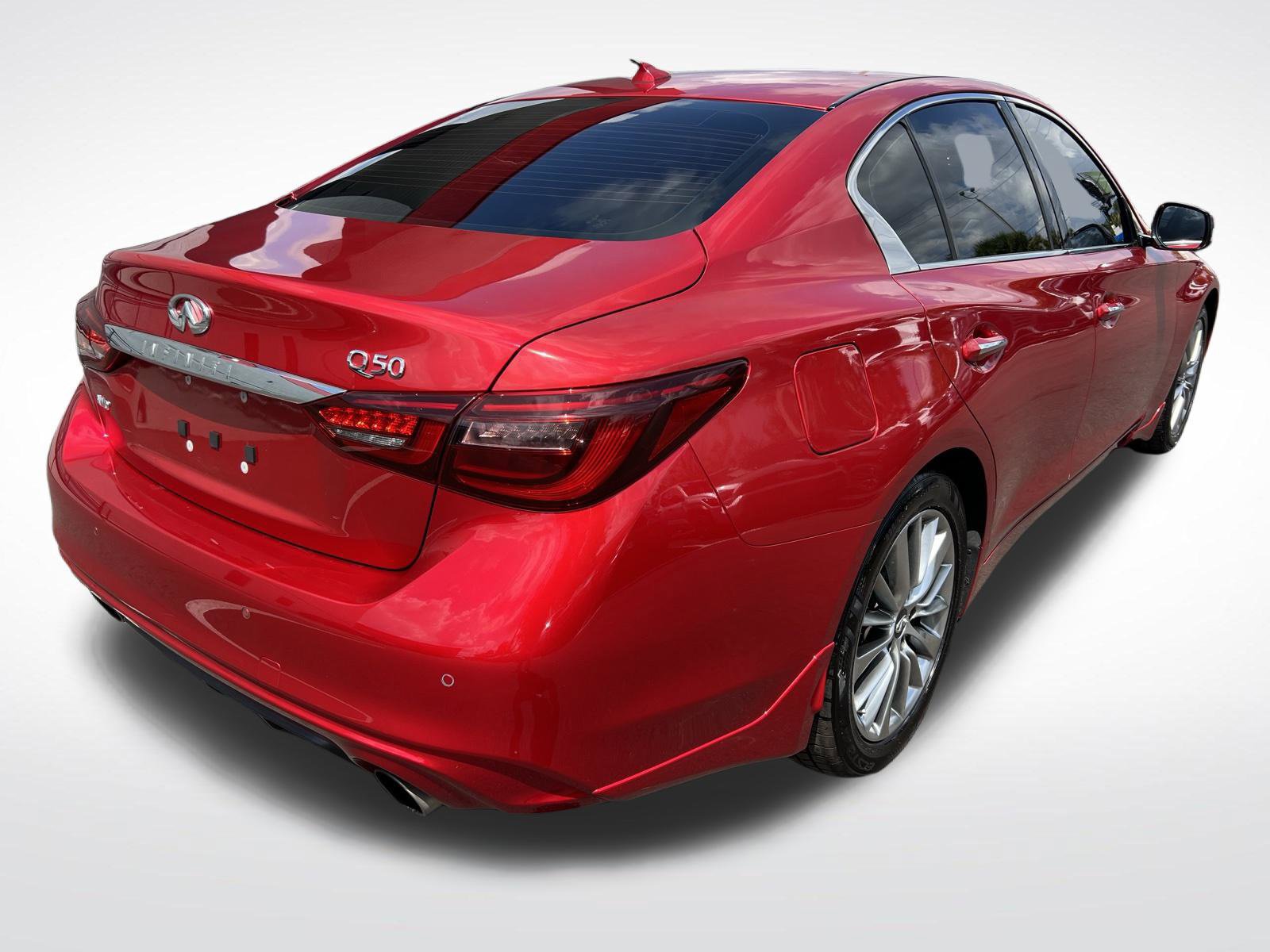 Used 2022 INFINITI Q50 Luxe w/ Cargo Package AWD/4WD image 10
