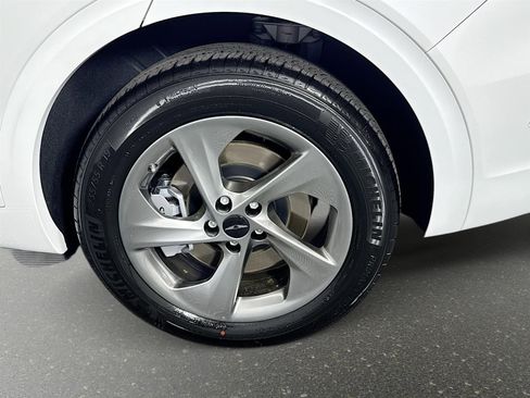 New 2026 Genesis GV70 2.5T Advanced image 33