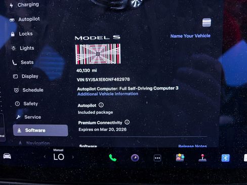 Used 2022 Tesla Model S Plaid image 25