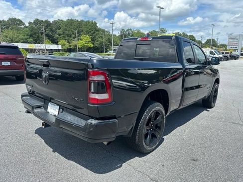 Used 2022 RAM 1500 Big Horn AWD/4WD image 3