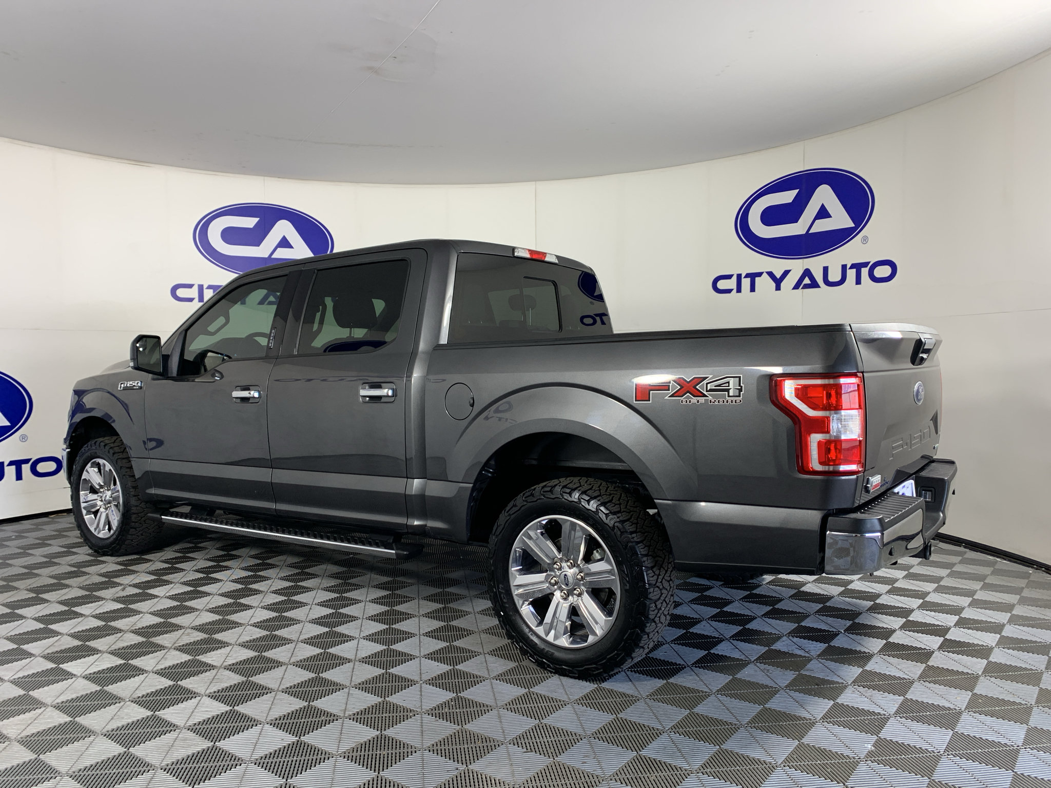 Used 2020 Ford F150 XLT w/ Equipment Group 302A Luxury AWD/4WD image 5