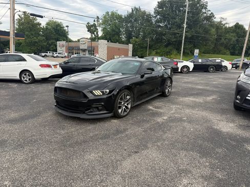 Used 2017 Ford Mustang GT Premium w/ Equipment Group 401A RWD image 1