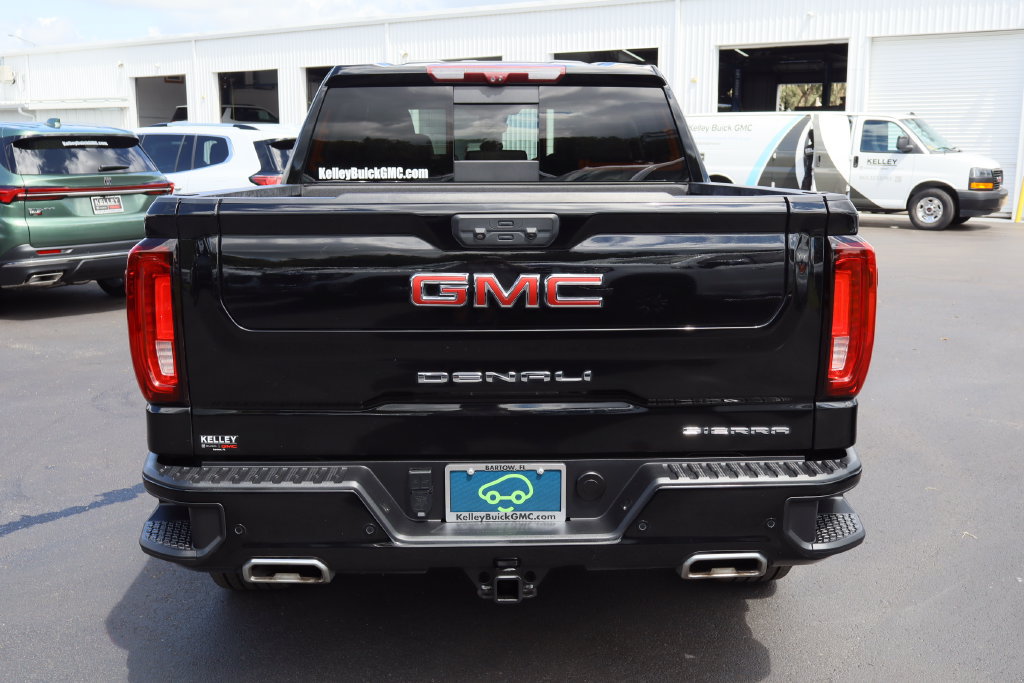 Certified 2023 GMC Sierra 1500 Denali w/ Technology Package AWD/4WD image 8