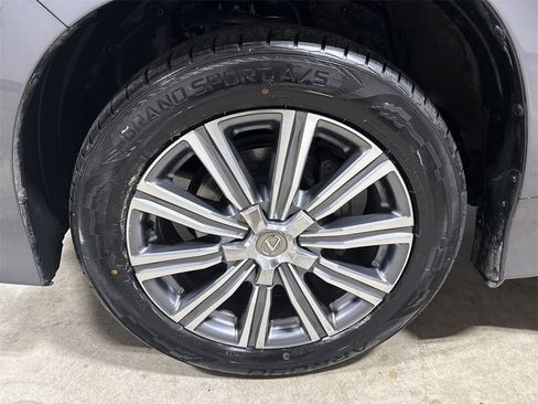 Used 2017 Lexus LX 570 4WD image 27