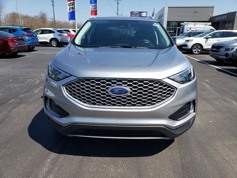 Used 2023 Ford Edge SEL w/ Convenience Package AWD/4WD image 2