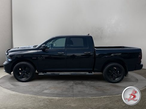 Used 2019 RAM 1500 Express w/ Wheel & Sound Group AWD/4WD image 4