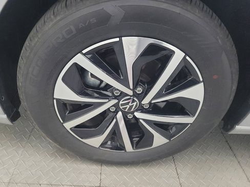 Used 2025 Volkswagen Jetta S FWD image 31