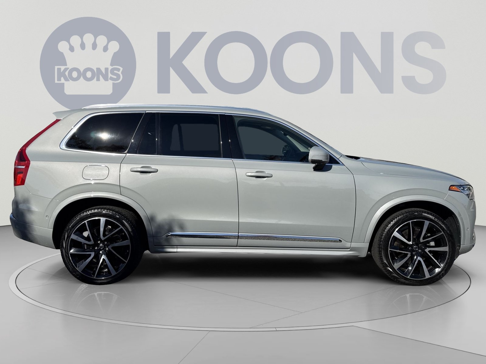Used 2024 Volvo XC90 B5 Plus w/ Protection Package Premier AWD/4WD image 8