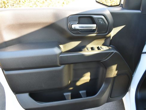 Used 2026 GMC Sierra 1500 Pro w/ Graphite Edition image 11