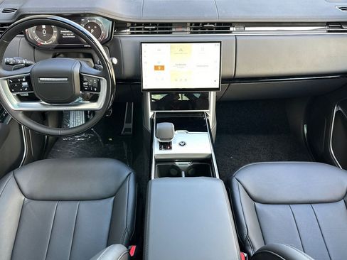 New 2026 Land Rover Range Rover SE image 25
