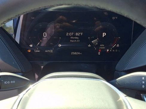 Used 2025 GMC Yukon Denali image 18