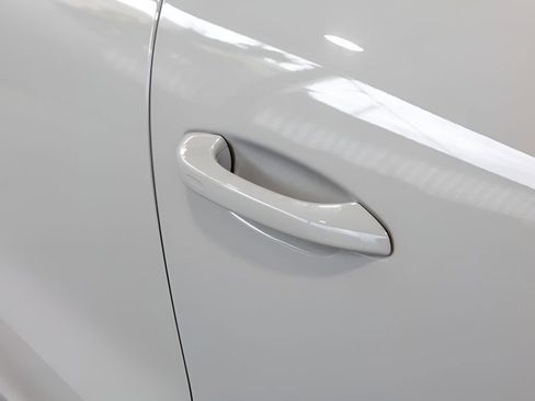 Used 2023 Porsche Cayenne Coupe AWD/4WD image 13