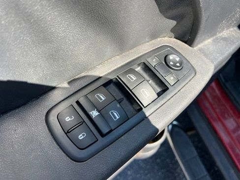 Used 2010 Dodge Journey SXT FWD image 17