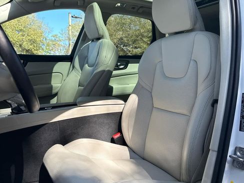 Used 2021 Volvo XC60 T5 Inscription w/ Advanced Package image 10