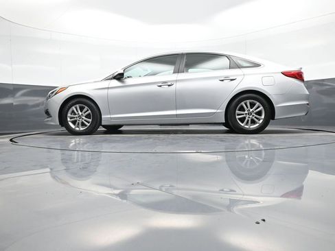Used 2017 Hyundai Sonata SE image 32