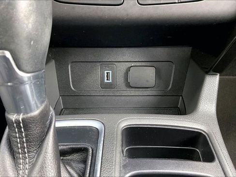 Used 2018 Ford Escape SE w/ SE Sport Appearance Package image 25